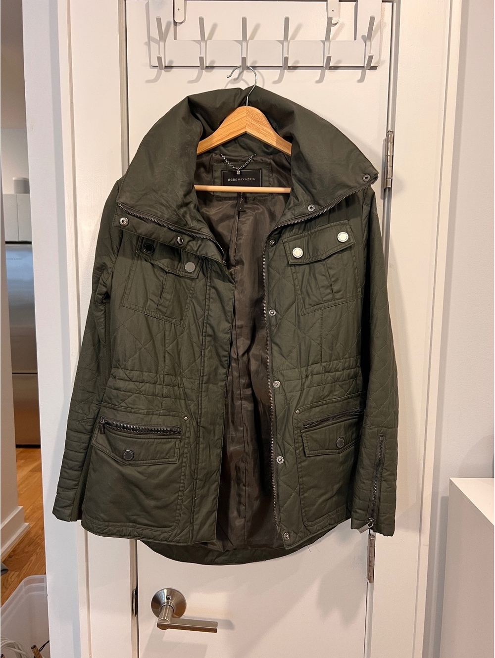 BCBGMAXAZRIA Olive Green Quilted Jacket Size Small